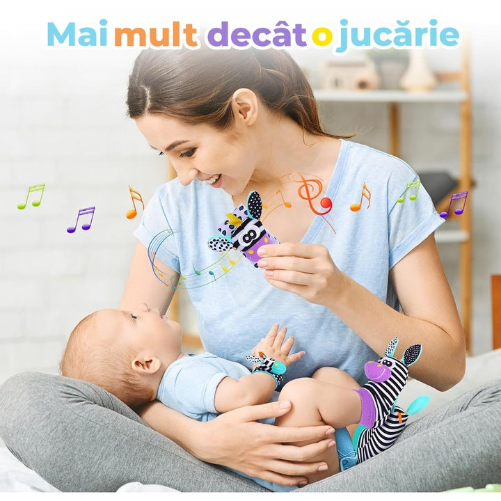 Sosete si bratari zornaitoare pentru bebelusi